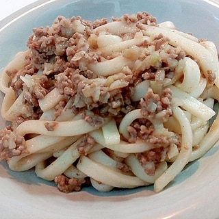 中華あじで　ミン玉焼きうどん